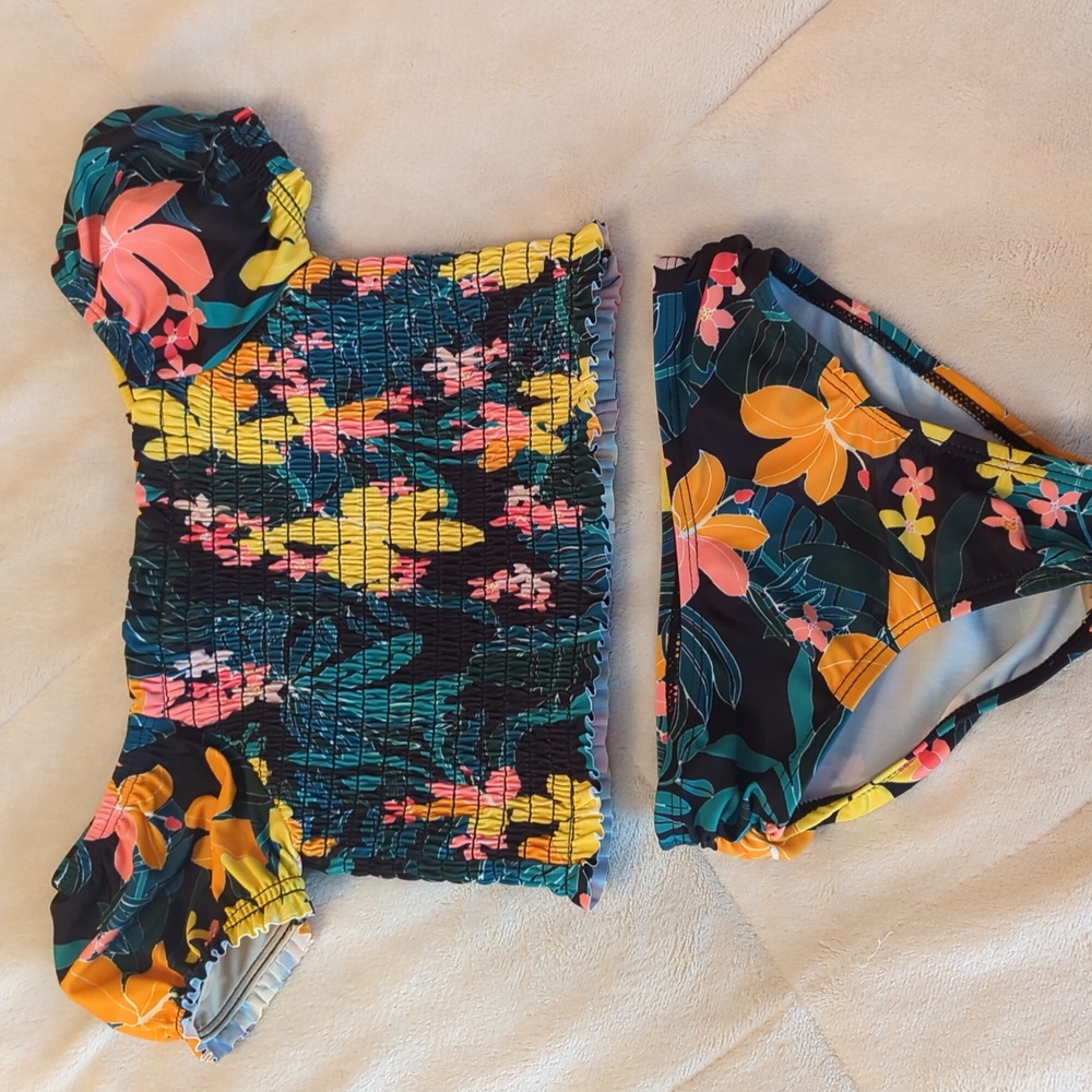 Little girls 2 piece swimsuit 3T